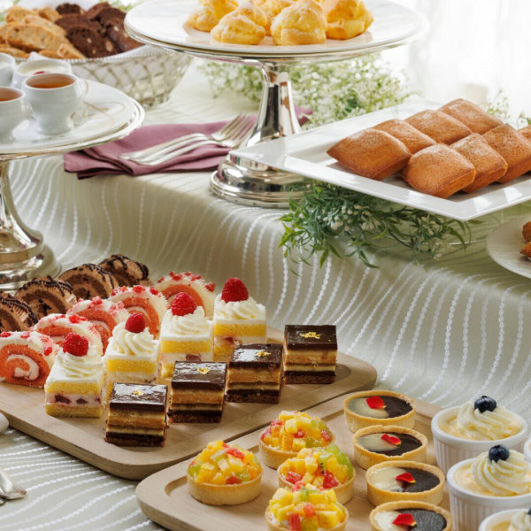 種類が豊富なデザートブッフェは、お子様をはじめ多くのゲストに喜ばれます