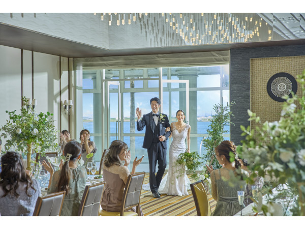 〈船出をイメージした会場 SPLASH〉大人スタイリッシュな披露宴会場