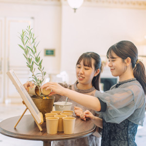 オリジナルガーデン挙式で使用する「オリーブの木」に幸せの願いを込めて|ENSOLEILLE（アンソレイエ）～VILLAGE WEDDING～の写真(54612052)