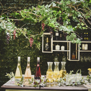 中庭ではゲストの方にウェルカムドリンクをご用意|ENSOLEILLE（アンソレイエ）～VILLAGE WEDDING～の写真(54612711)