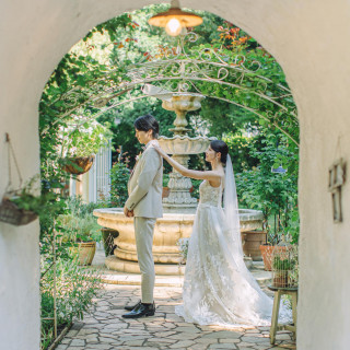 フォトスポットでのファーストミート＊お色直し後やナイトシーンでの写真もドラマチック