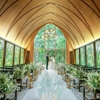 連休限定【ギフト2万&120万優待】森のチャペル&貸切W体験×贅沢試食