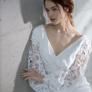 繊細で上質なドレスは誰もが目を惹く褒められ花嫁に。