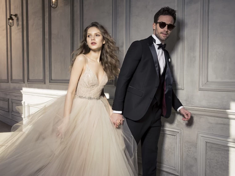 上質で洗練されたドレスを厳選、取り揃え。運命の一着に出逢える