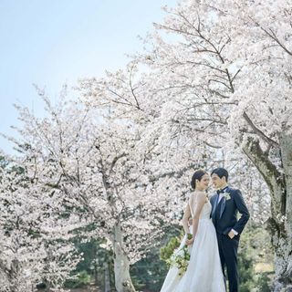 【フォトWご検討の方へ】広大なガーデン×本格チャペル見学