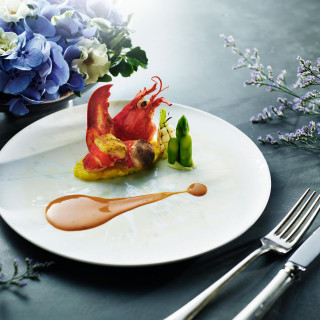 大切な方々とともに味わう美味しいお料理。その味と記憶自体が色褪せない最良の日の思い出となる