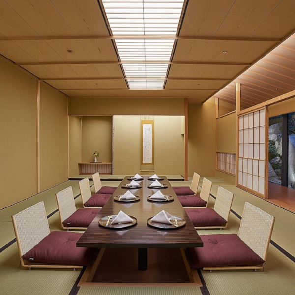 「ホテルにおける和食堂の最高峰」をコンセプトに1962年のホテル創業とともにオープンした、「山里」