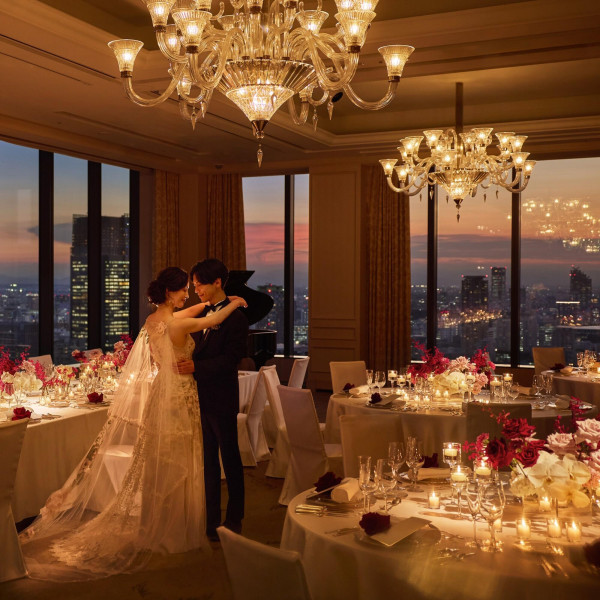 心の声に耳を傾けるからこそ、想像を超える。おふたりのイメージから生まれる唯一無二のコーディネート