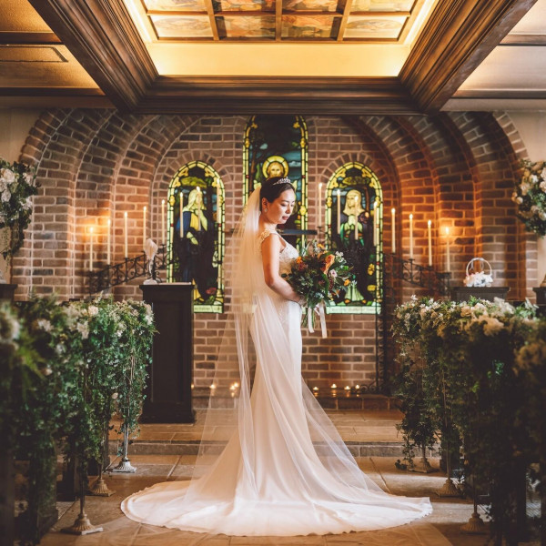 150年の歴史あるステンドグラスが映える「サン・アニエーゼ教会」