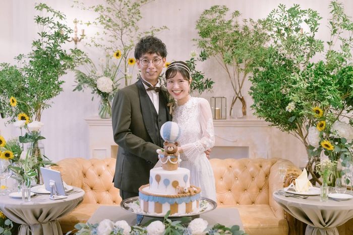 おふたりらしいケーキにご入刀！