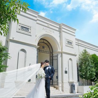 【ドレス1着付】階段入場&凱旋門フォト体験×花嫁の憧れ貸切W