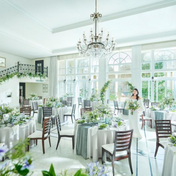 公式HPからのご予約、来館でギフトプレゼント