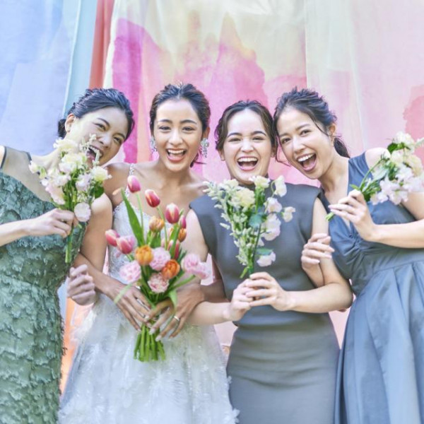 公式HPからのご予約、来館でギフトプレゼント