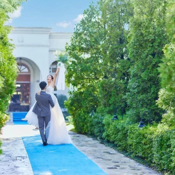 公式HPからのご予約、来館でカタログギフトプレゼント