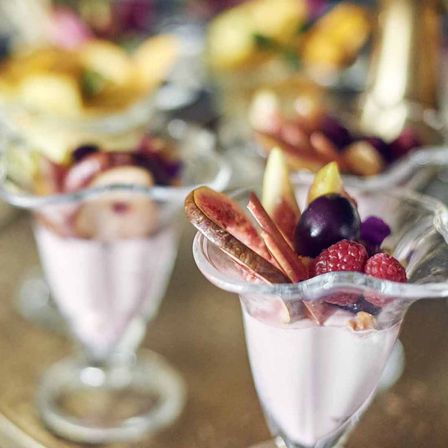 色鮮やかで季節の食材を使用したデザートでゲストをおもてなし|ニーズ柏 by T&G WEDDING(旧 アーセンティア迎賓館 柏)の写真(15146559)