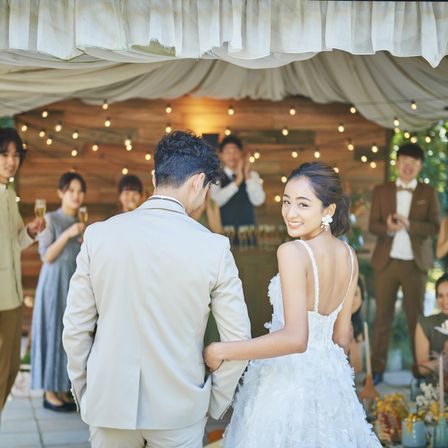 周囲を緑に囲まれた3000坪の圧巻のガーデンをおふたりとゲストで貸切に|ニーズ柏 by T&G WEDDING(旧 アーセンティア迎賓館 柏)の写真(28366142)