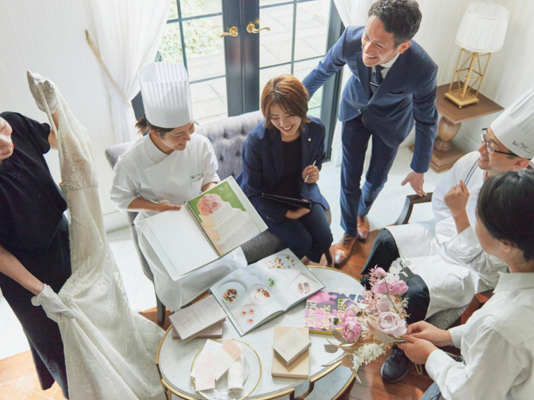 貸切だから、会場スタッフ全員がおふたりの一日をお手伝い