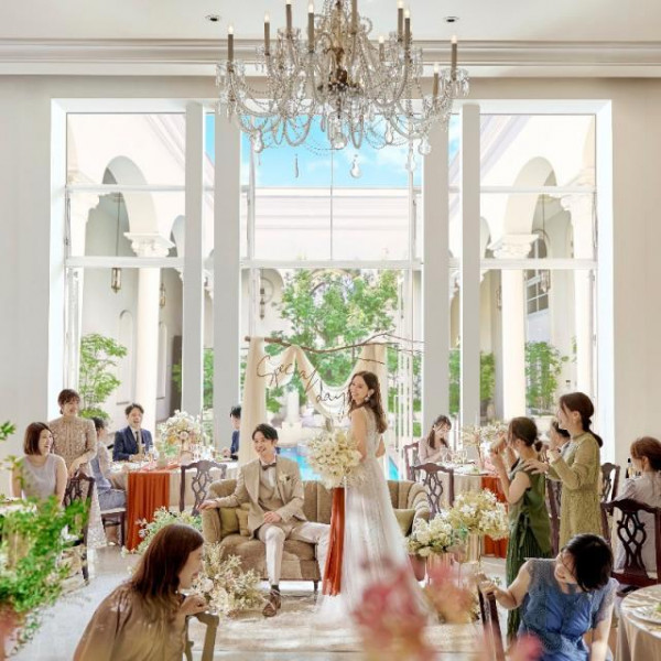 上質な南欧リゾート邸宅を貸切におふたりらしい結婚式を