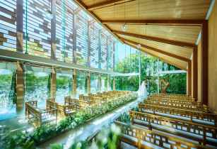 森の滝が流れる独立型チャペル|アーセンティア迎賓館（高崎）/テイクアンドギヴ・ニーズウェディングの写真(55871220)