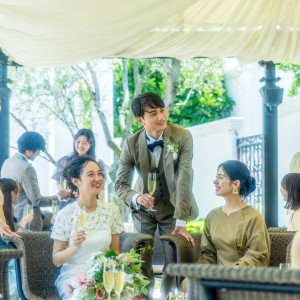 緑と笑顔に囲まれるみんなが主役のパーティ|アーセンティア迎賓館(高崎)/テイクアンドギヴ・ニーズウェディングの写真(55884198)