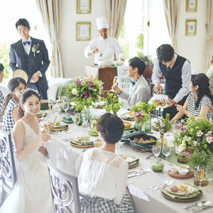 今日のために集まってくれたゲストとの会話を楽しみましょう|アーセンティア迎賓館（高崎）/テイクアンドギヴ・ニーズウェディングの写真(45202992)