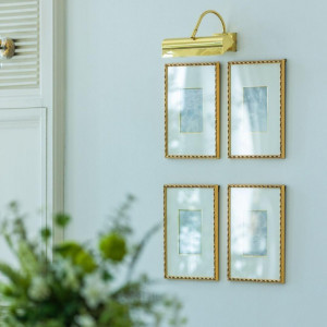 控室やロビーは貸切なのでいつでも利用可能。落ち着いた雰囲気でゲストも安心してゆっくり寛げます|アーセンティア迎賓館（高崎）/テイクアンドギヴ・ニーズウェディングの写真(55881130)