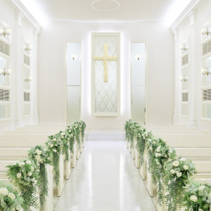 花嫁の純真さを表すような真っ白で明るいホワイトハウスのチャペル|アーセンティア迎賓館(高崎)の写真(6862137)