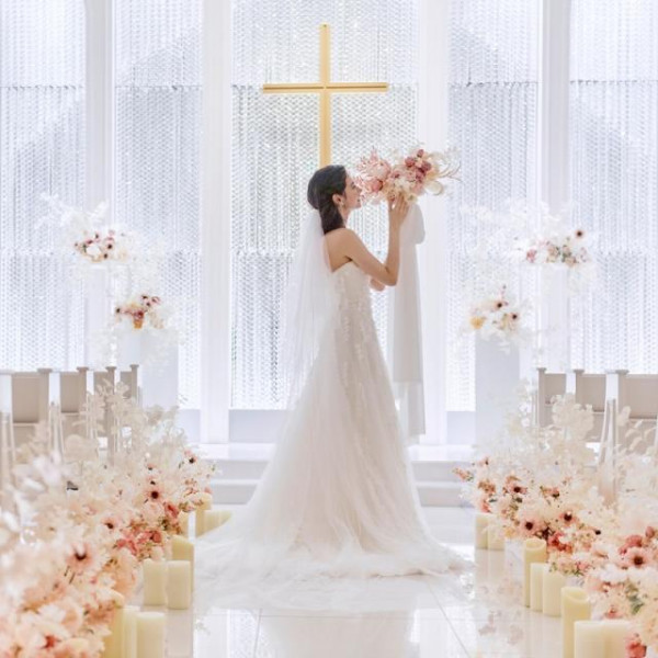 公式HPから予約限定!ギフトプレゼント