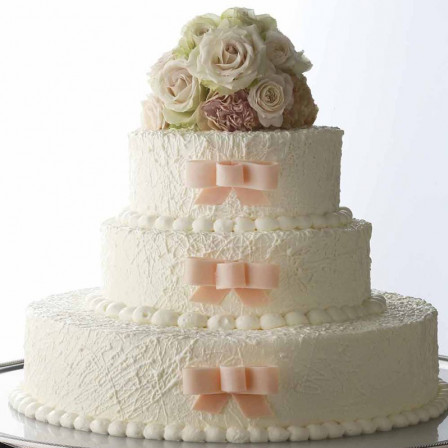 ウェディングケーキもオリジナルデザインを豊富にご用意しております。|アーヴェリール迎賓館（姫路）/テイクアンドギヴ・ニーズウェディングの写真(849869)