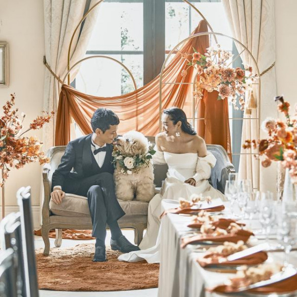 ペットも大切な家族。一組貸切で過ごせる結婚式だからこそ実現。当日は愛犬もドレスアップして♪
