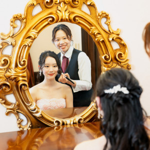 新婦様の好みやドレスの色味を合わせたメークも細かくご相談!
丁寧にトータルコーディネートいたします|ロイヤルマナーフォート ベルジュールの写真(53633934)