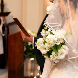 大聖堂で誓いのセレモニーを…