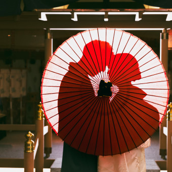 和傘のなどの小物アイテムを使って、スタイリッシュなお写真も撮影出来ます☆