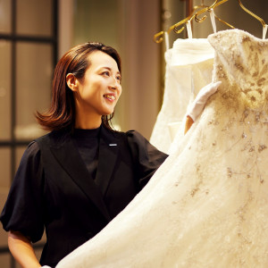 シーズントレンドを反映した新作も取り揃え【TAKAMI BRIDAL】|南青山ル・アンジェ教会の写真(53430337)