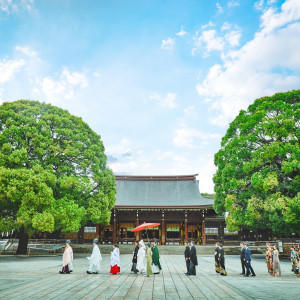 澄み渡る空気と壮大な自然美とに抱かれる【明治神宮での神前挙式】|FOREST TERRACE 明治神宮・桃林荘の写真(36381967)