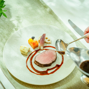 料理人たちが、惜しむことなく手間暇かけて作る婚礼料理は料理人の誇りでもあります|FOREST TERRACE 明治神宮・桃林荘の写真(52200010)