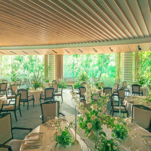 緑豊かな明治神宮の杜。ゆったりと贅沢に祝う組数限定特別プラン。