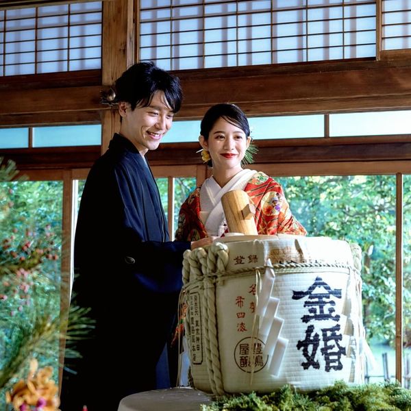 御神域内に佇む明治初期に建てられた「桃林荘」。おもてなし重視ならば納得のプランです。