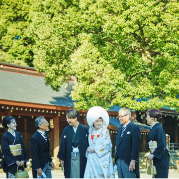 【挙式と披露宴を実施される方】ご新郎ご新婦衣裳レンタル代最大50%OFF