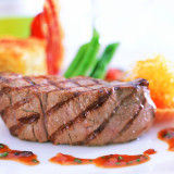 牛フィレ肉のグリエ さつま芋のグラタン添え メルヴェーユ特製ソースで