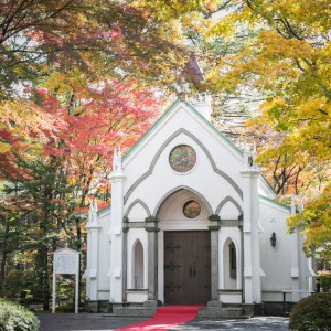 紅葉のシーズンもおすすめ！|旧軽井沢礼拝堂 旧軽井沢ホテル音羽ノ森の写真(44596790)