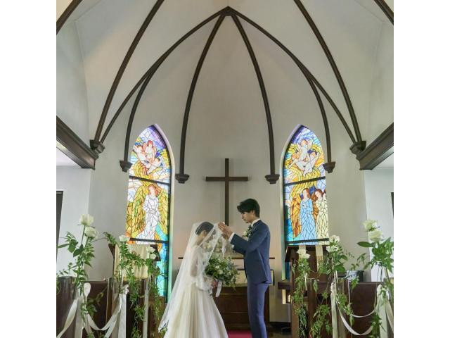 厳かで温さに満ちた森のチャペル挙式