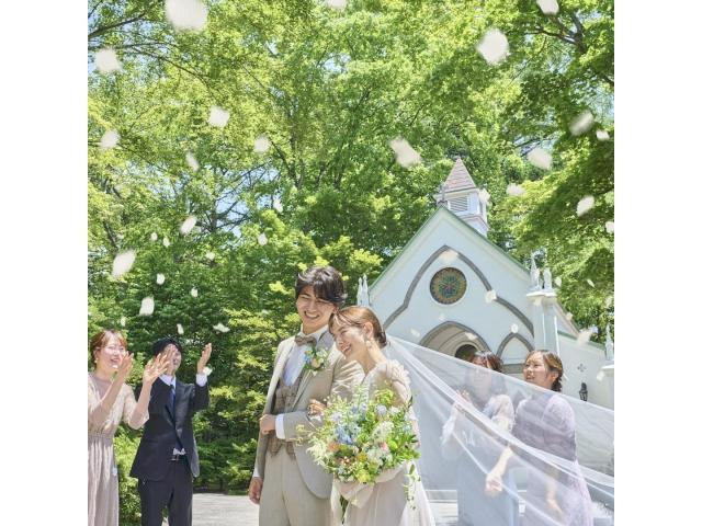 厳かで温さに満ちた森のチャペル挙式