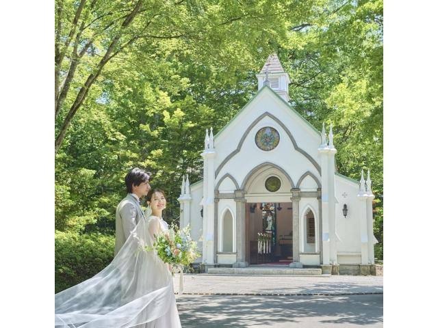 厳かで温さに満ちた森のチャペル挙式