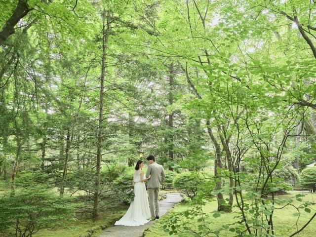 旧三笠ホテルがモチーフ【軽井沢の自然溢れるクラシカルホテル】