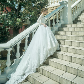 【話題の骨格診断＆ドレス試着】新作の人気ドレスを試着しよう。ドレス試着は予約要