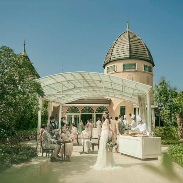 ようこそ、南仏プロヴァンスの街へ。訪れたすべての人をあたたかく迎える場所