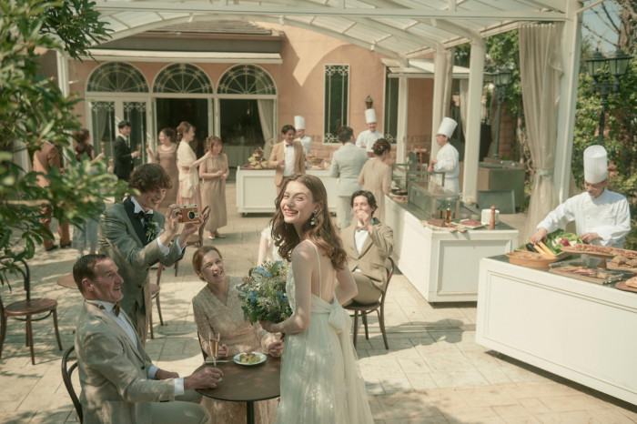 青空のもと、色とりどりの新鮮な食材を使ってシェフが腕をふるい、できたての美味しさをお届け＊