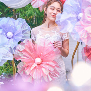自然豊かなガーデンと色鮮やかなお花で彩ることも|アールベルアンジェ チャぺル嵯峨野の写真(47023316)