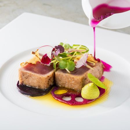 見た目でも楽しめるお料理の数々|ニーズ心斎橋 by T&G WEDDING(旧 アルモニーアンブラッセイットハウス)の写真(9838992)